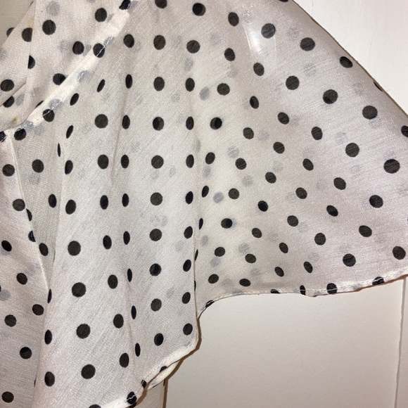 H&M Polka Dot Top w/elastic waist & tie/button front - Picture 7 of 7